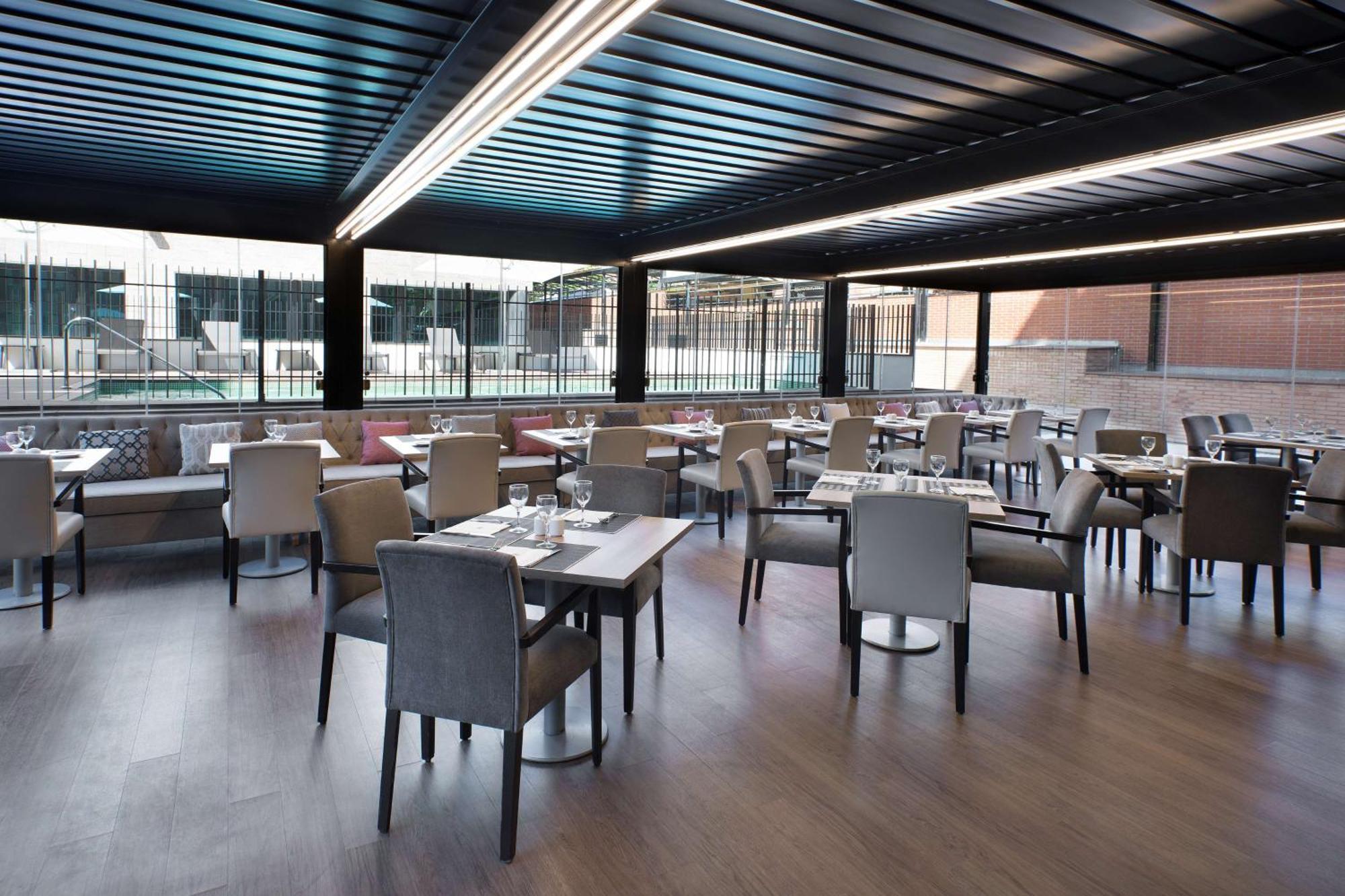 Nh Barajas Airport Hotel Madrid Ngoại thất bức ảnh